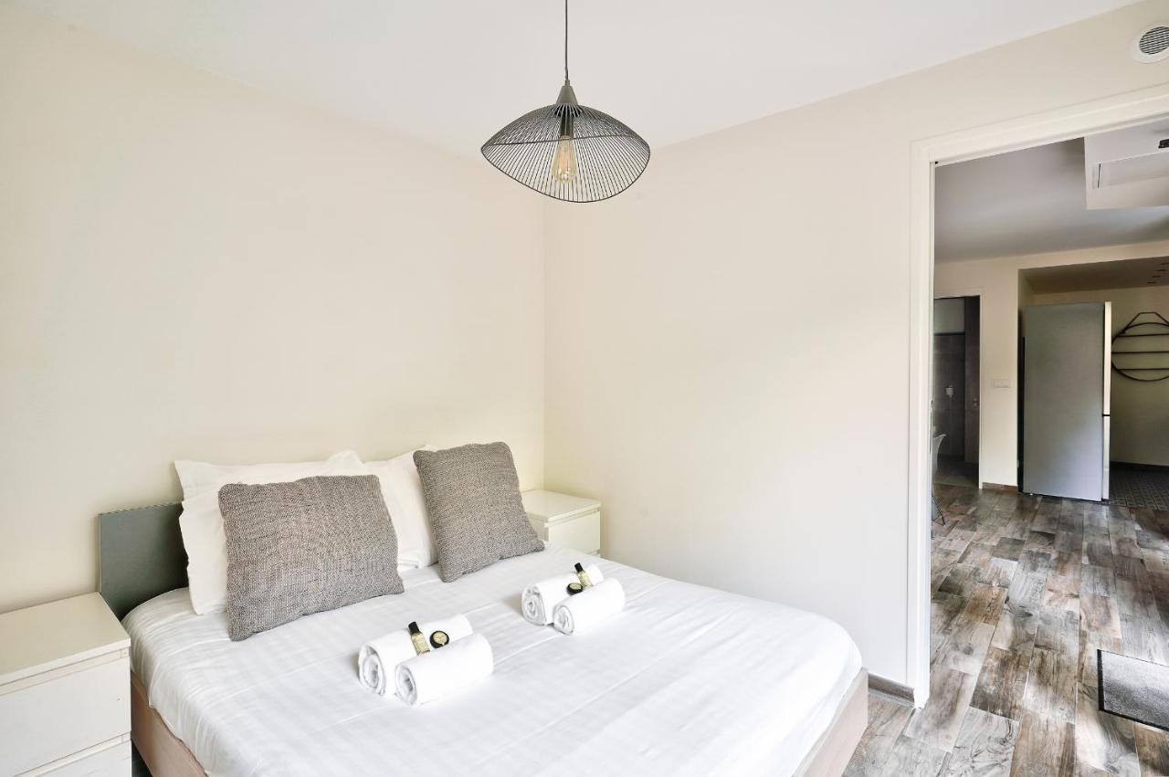 Bel Appartement Ideal Pour 4 Personnes, 2 Chambres パリ エクステリア 写真